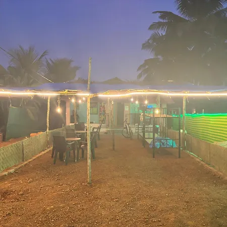 Hungama Hostel & Cafe - By Sk